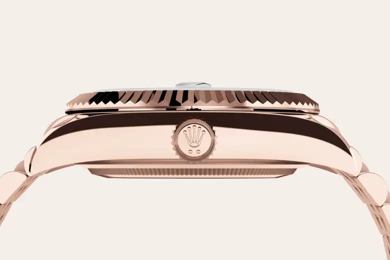 Rolex Sky-Dweller in 18 ct Everose gold, M336935-0008 Vendemmia Joyero